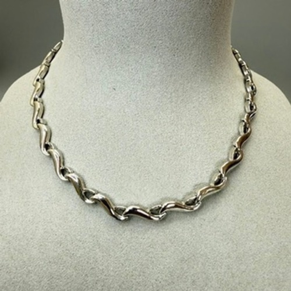 Vintage Silver Tone S-Link Collar Necklace 16" Business Casual Modernist Chic